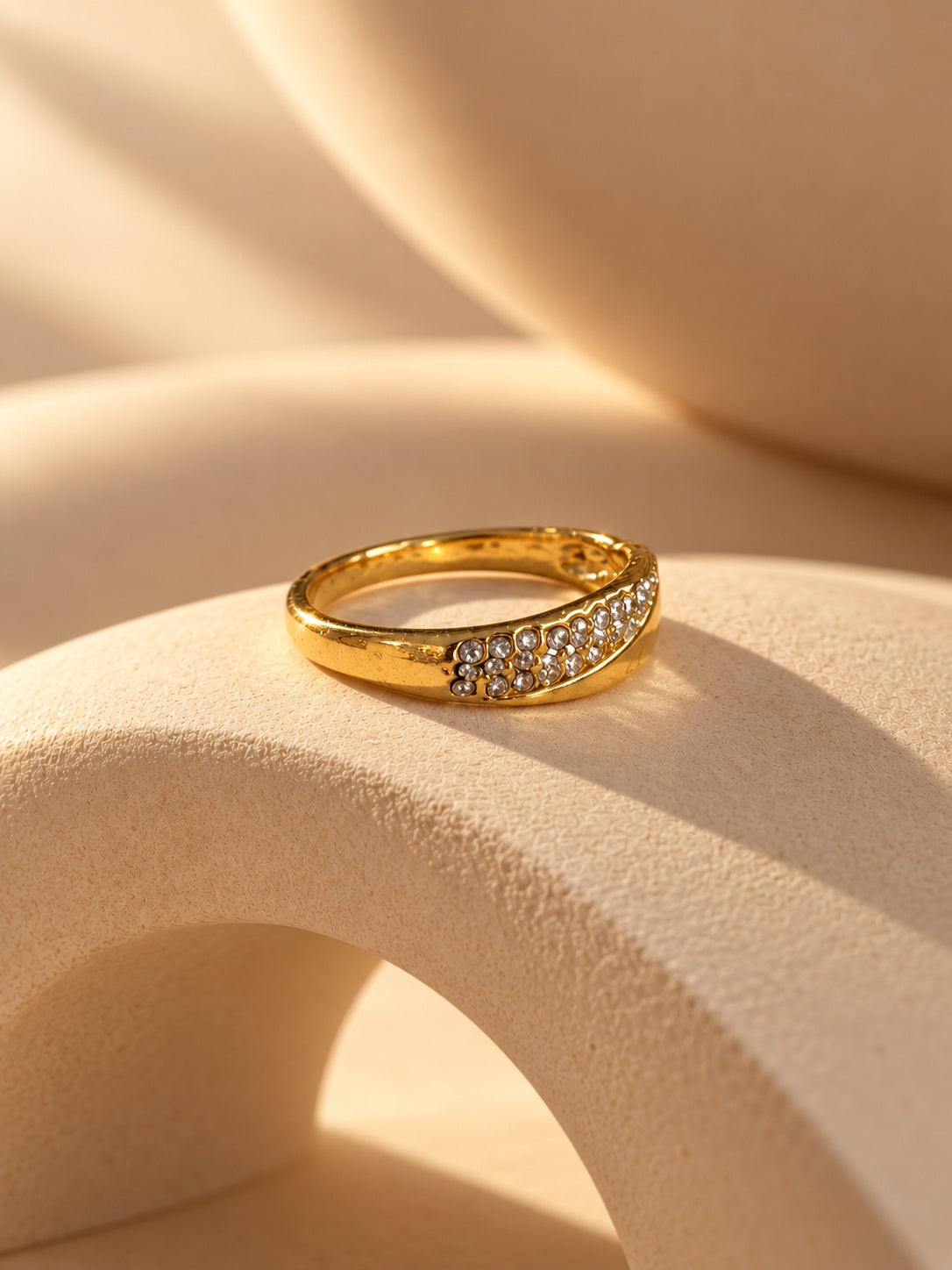 Niska Golden Sweep Stone-Studded Ring view 4