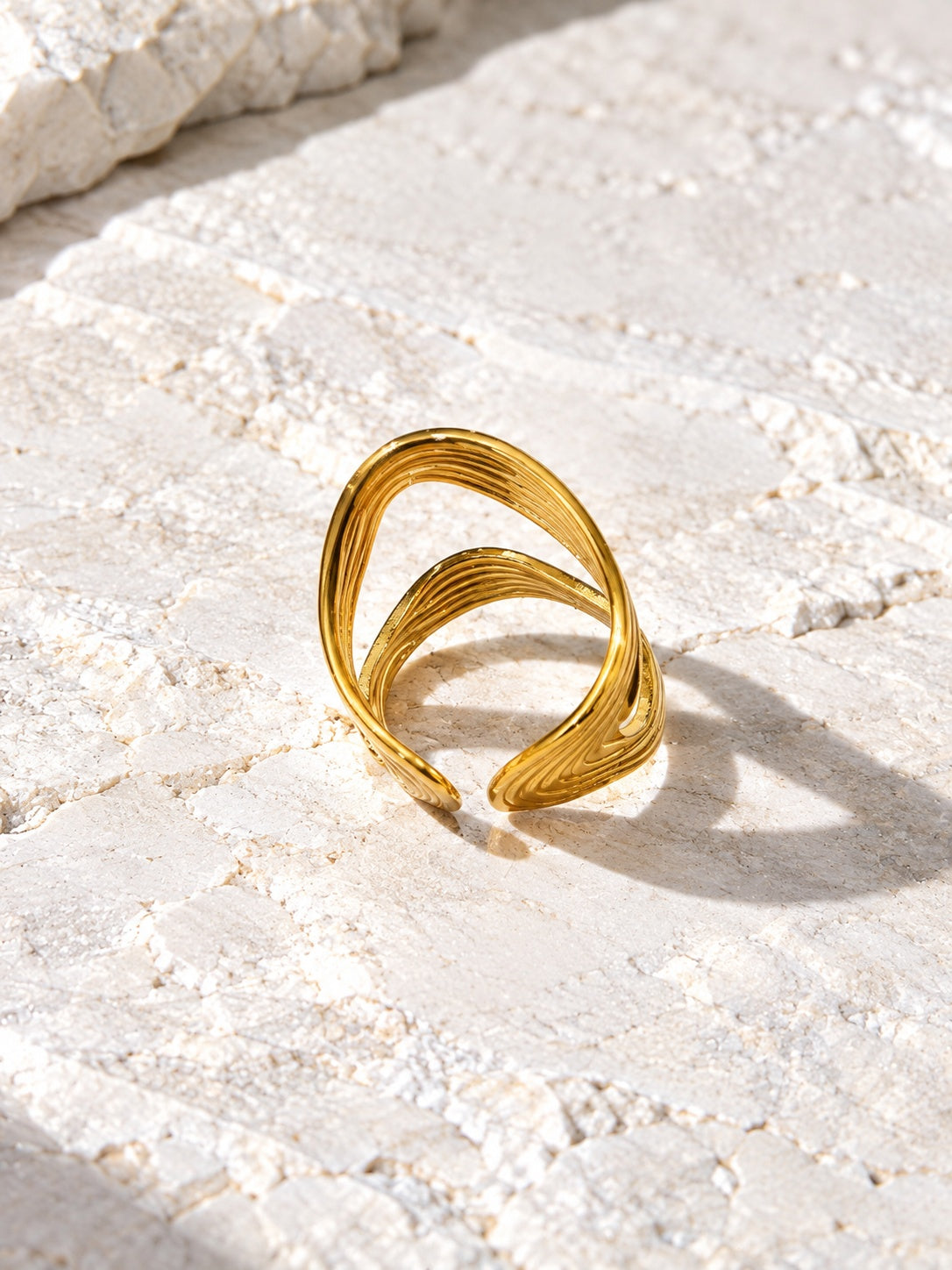 RI26N10205 gold ring catalog image