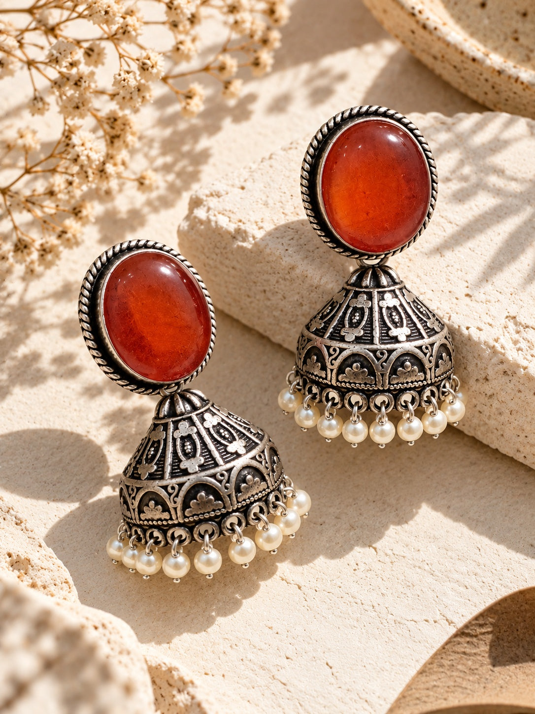 ER26N10354 Monalisa Stone Silver Replica jhumka flat shot
