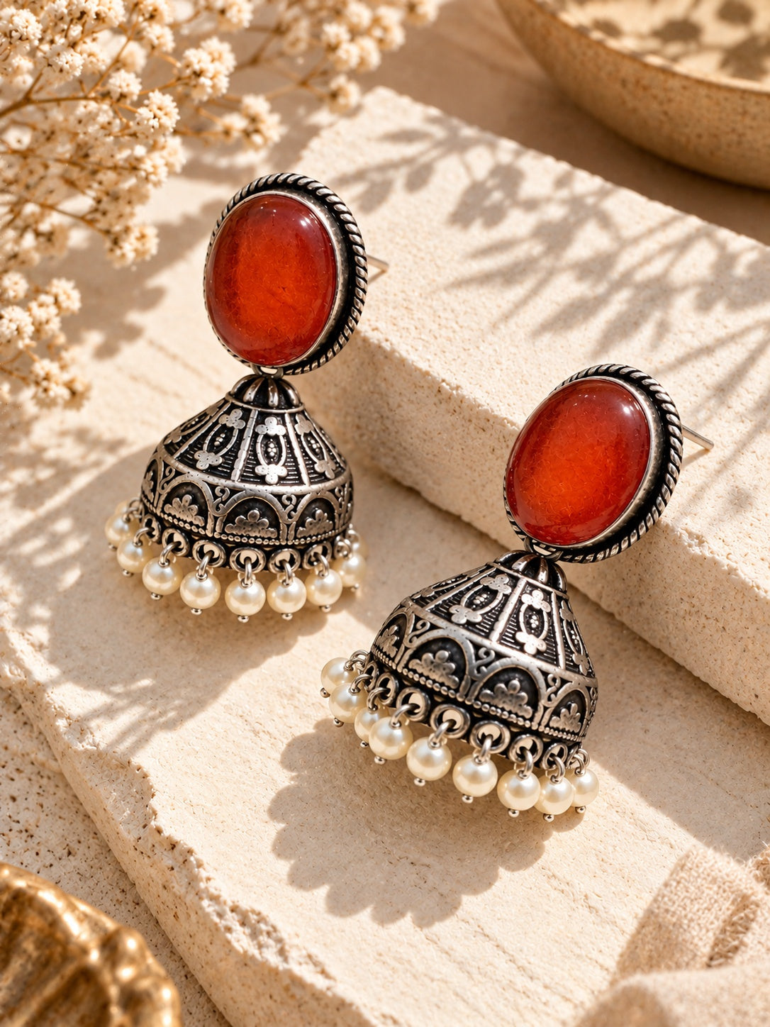 ER26N10354 Monalisa Stone Silver Replica jhumka flat shot